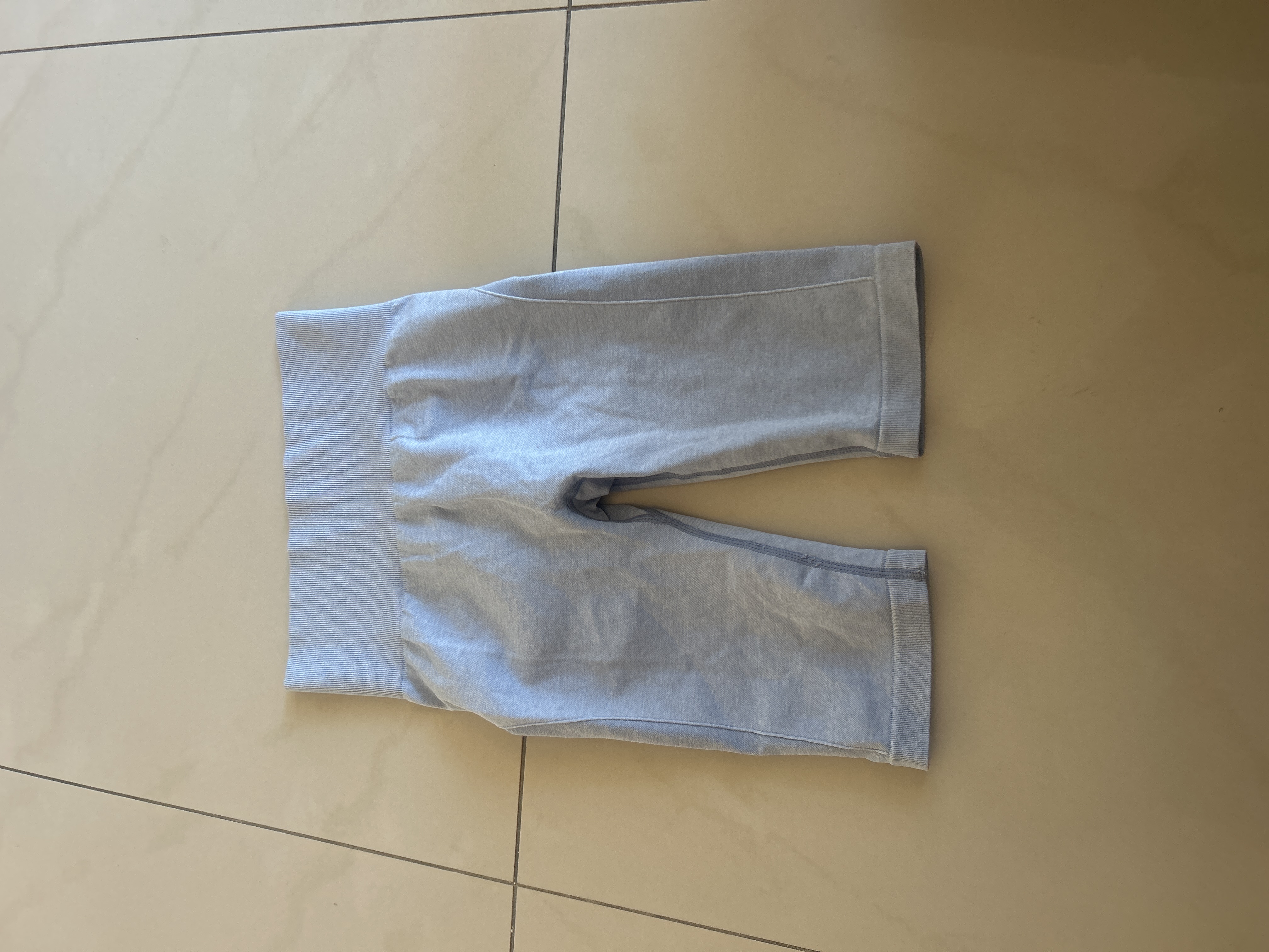 Short de sport pour femme 