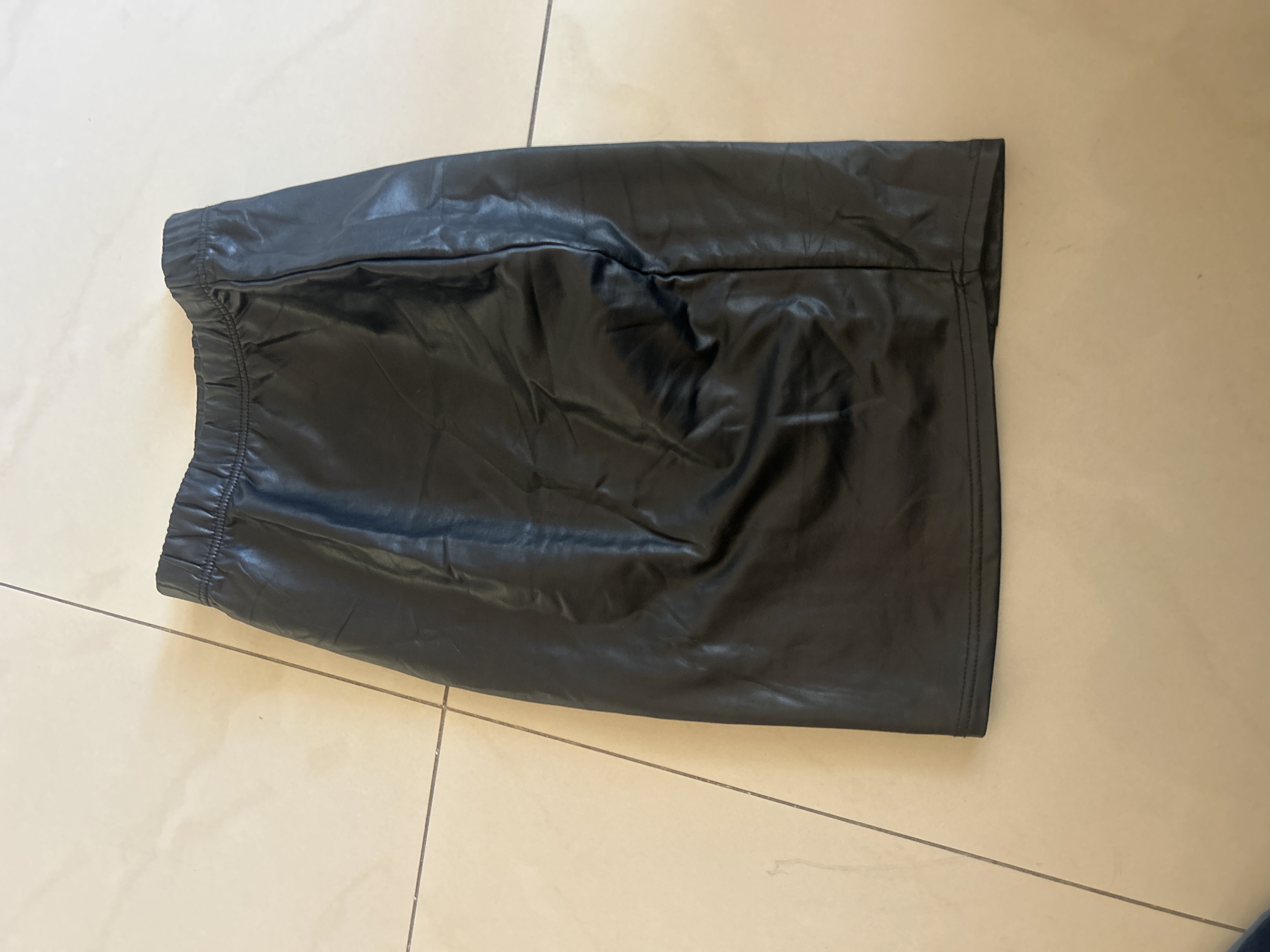 Jupe en semi-cuir pour femme 