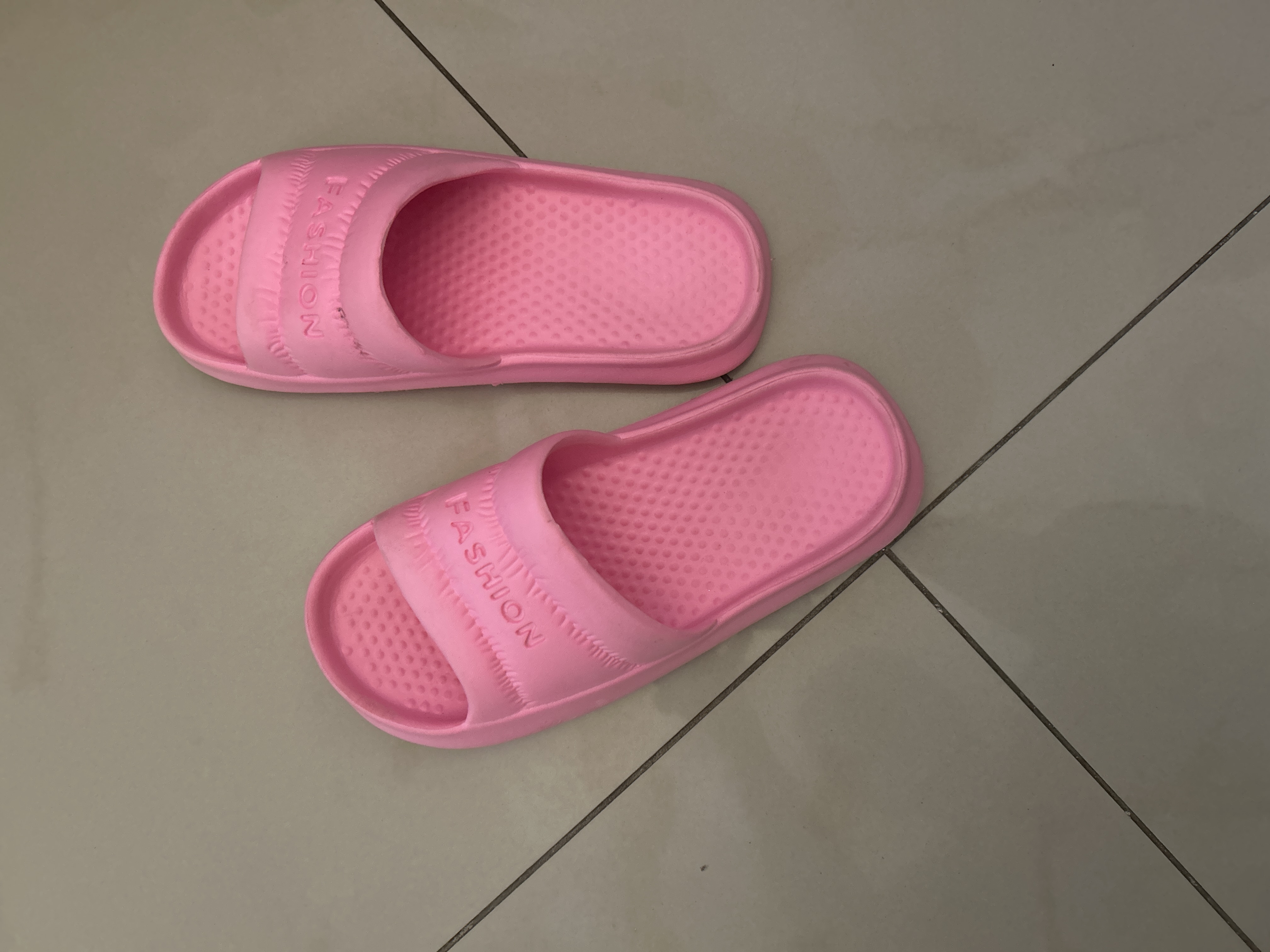 Claquettes pour femme 