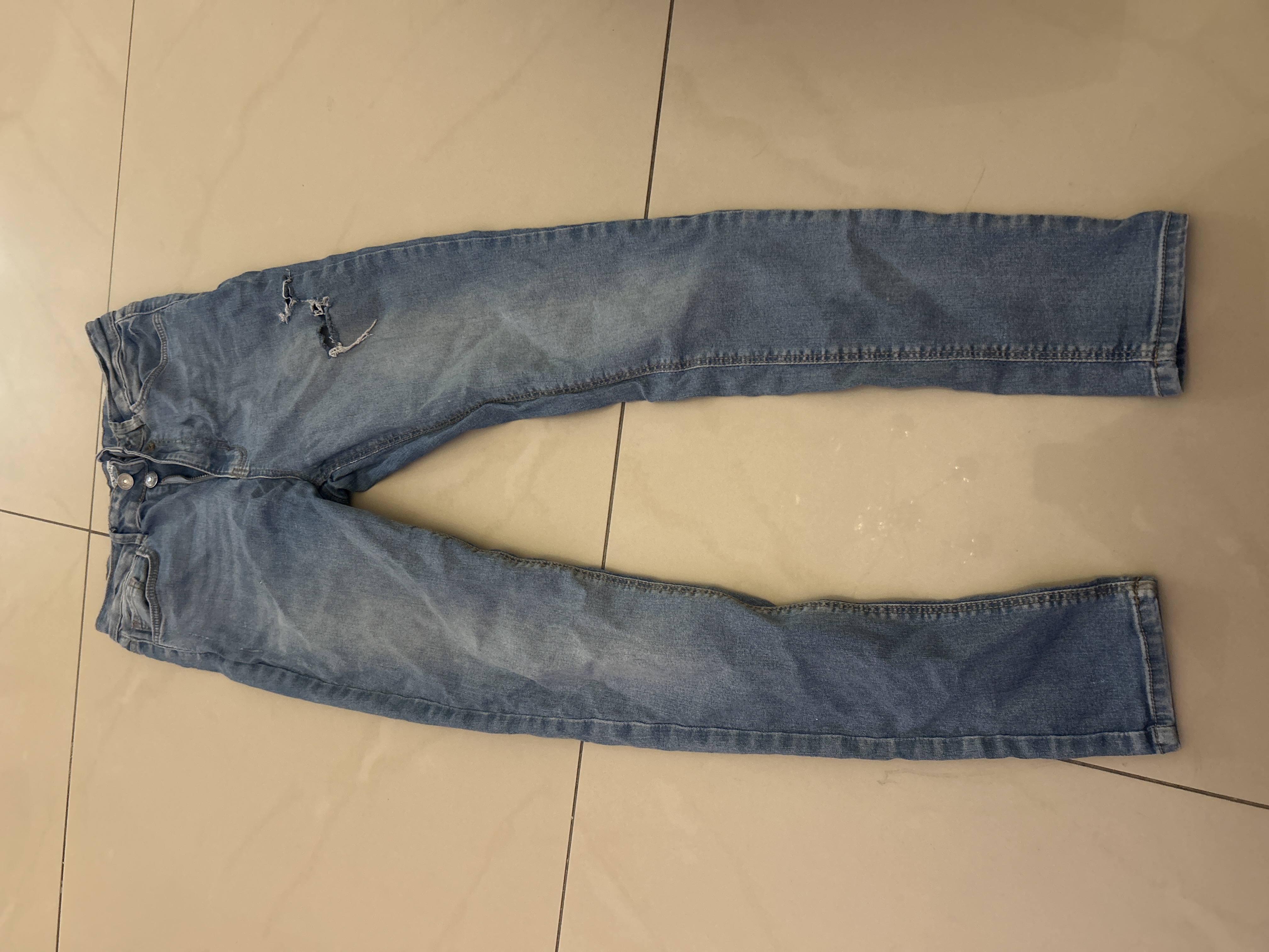 Jeans trouer pour femme 